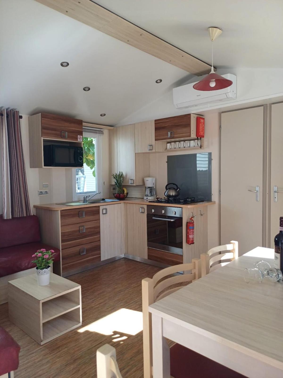 Camping Tucan - Mobile Homes By Lifestyle Holidays Lloret de Mar Kültér fotó
